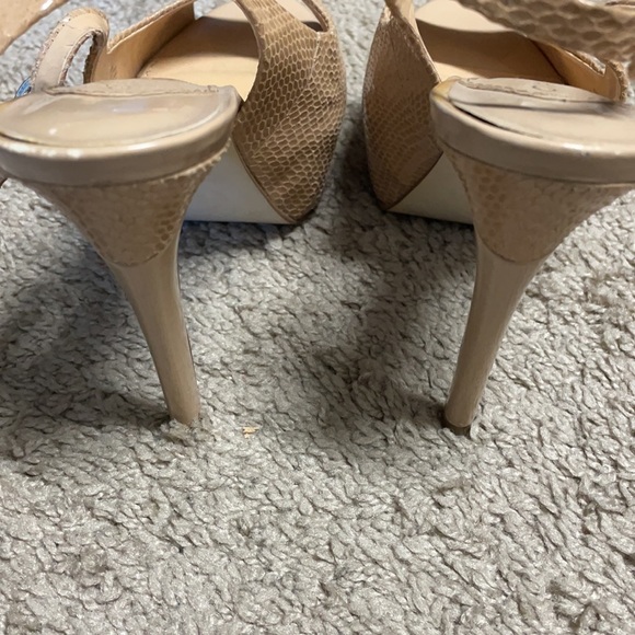 Gianni Bini Nude platform heels - Picture 3 of 5